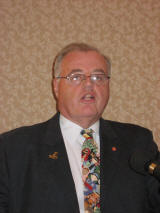 20070918 (06) Rotary Bill Currie, speaker.JPG (3918500 bytes)